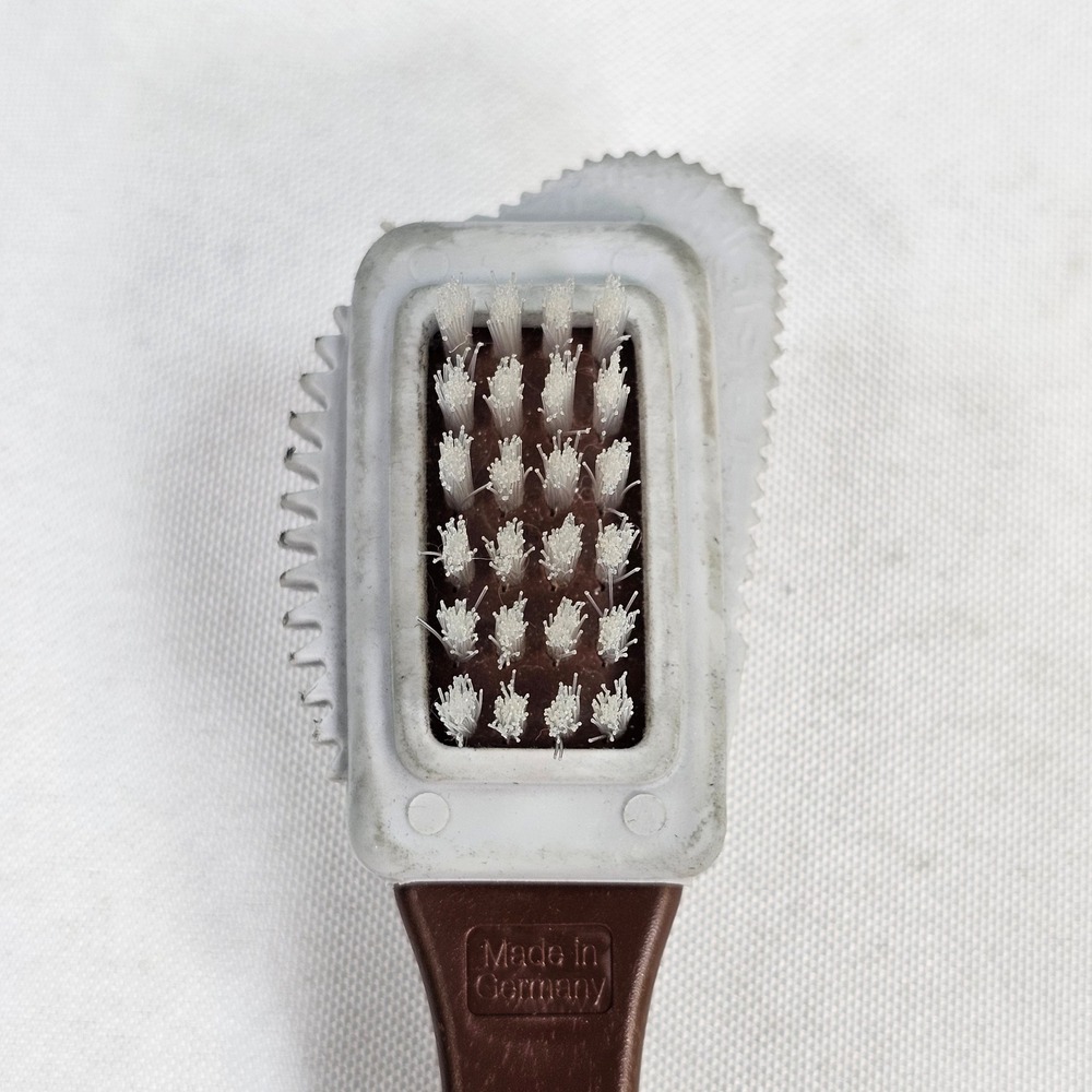UGG Australia Sheepskin Care Kit Cleaner Conditioner Protector Brush Set 4oz - Picture 9 of 9